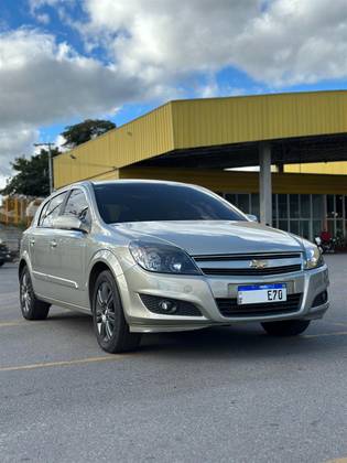 CHEVROLET VECTRA 2.0 MPFI GT HATCH 8V FLEX 4P MANUAL